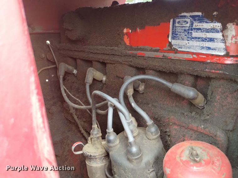 image for item DP3397 New Holland 903  swather / windrower