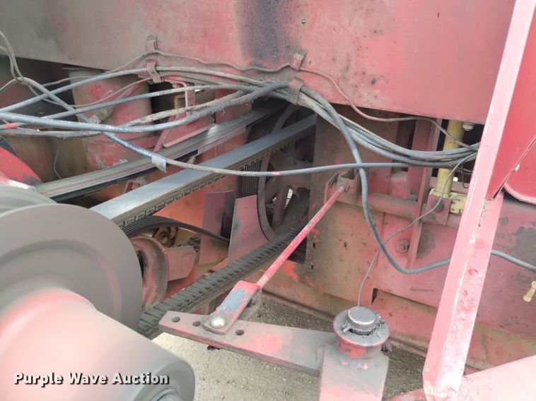 image for item DP3397 New Holland 903  swather / windrower