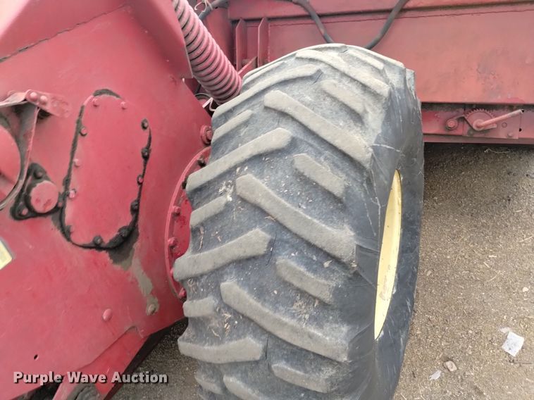 image for item DP3397 New Holland 903  swather / windrower