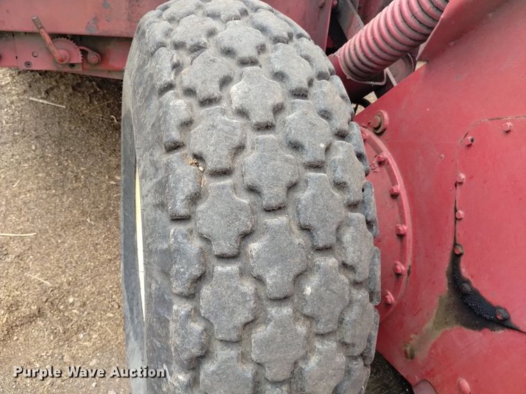 image for item DP3397 New Holland 903  swather / windrower