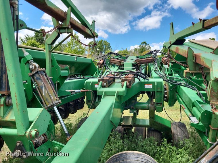 image for item DP5233 Great Plains 3020  grain drill