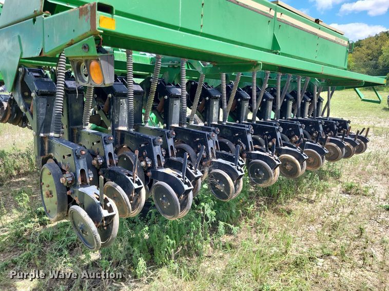 image for item DP5233 Great Plains 3020  grain drill
