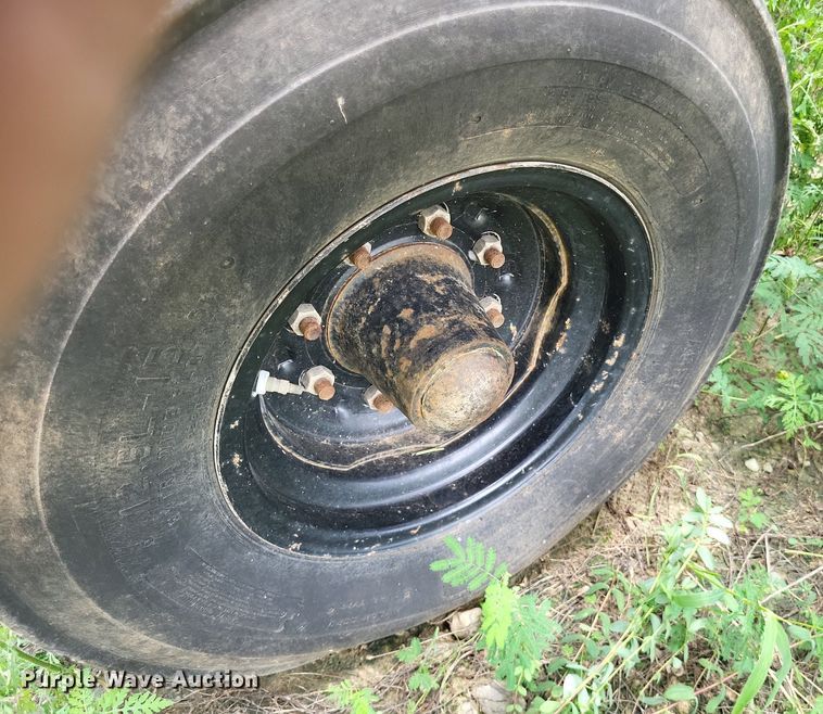 image for item DP5233 Great Plains 3020  grain drill