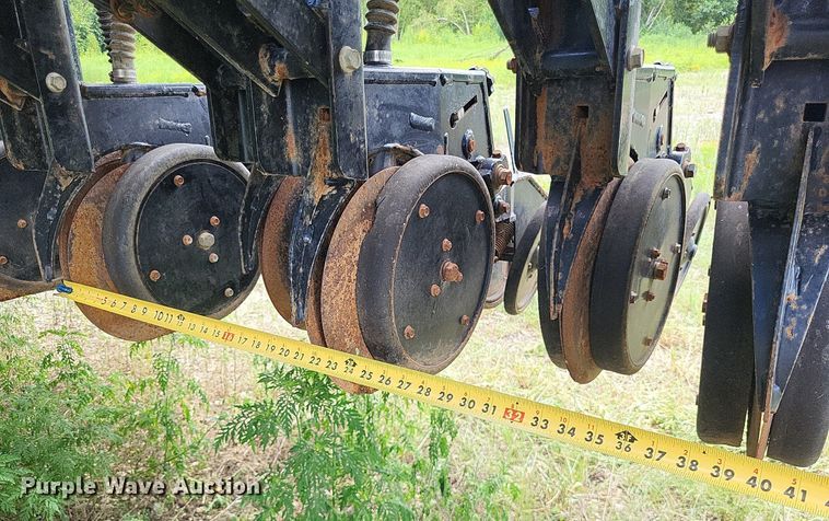 image for item DP5233 Great Plains 3020  grain drill