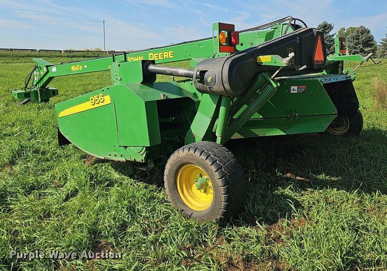 image for item DQ0254 2016 John Deere 956  swather / windrower