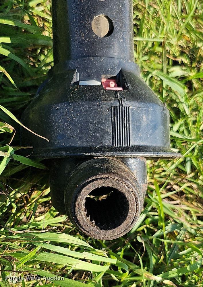 image for item DQ0254 2016 John Deere 956  swather / windrower