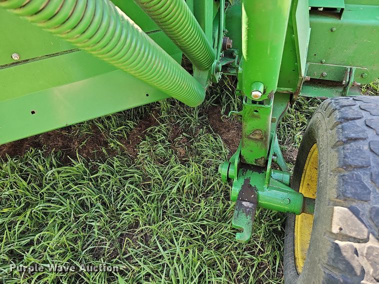 image for item DQ0254 2016 John Deere 956  swather / windrower