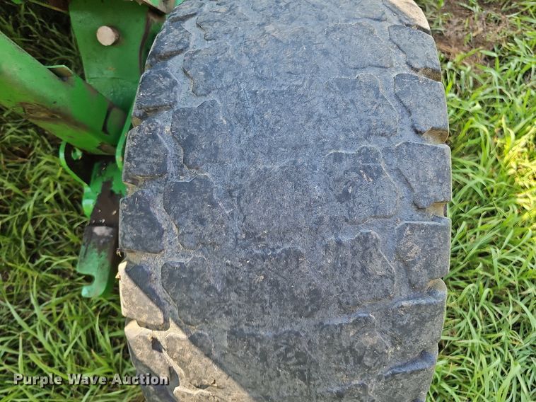 image for item DQ0254 2016 John Deere 956  swather / windrower