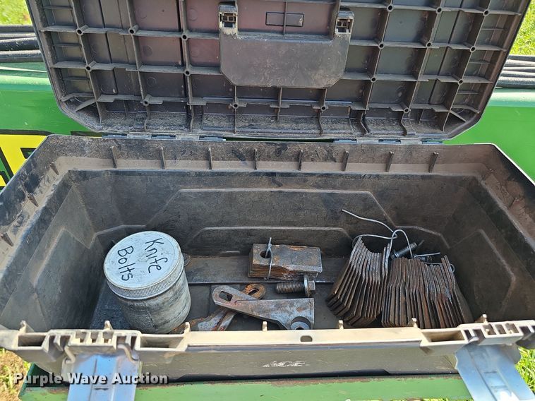 image for item DQ0254 2016 John Deere 956  swather / windrower