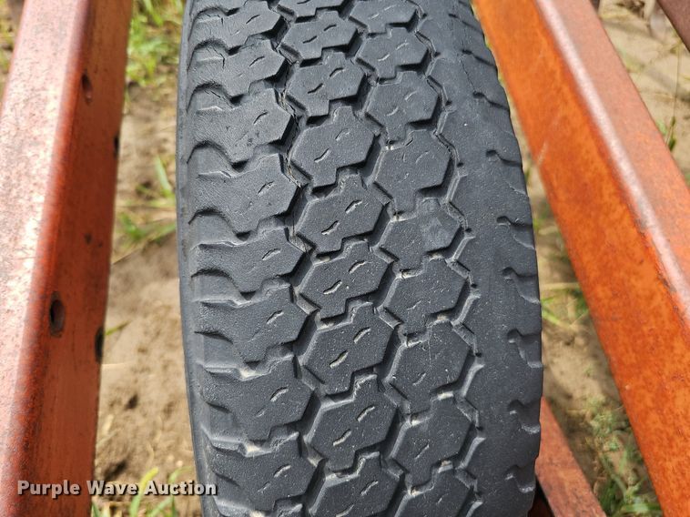 image for item DQ0284 Allis Chalmers 10  chisel