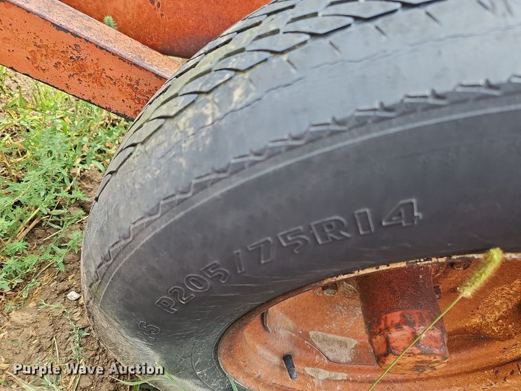 image for item DQ0284 Allis Chalmers 10  chisel