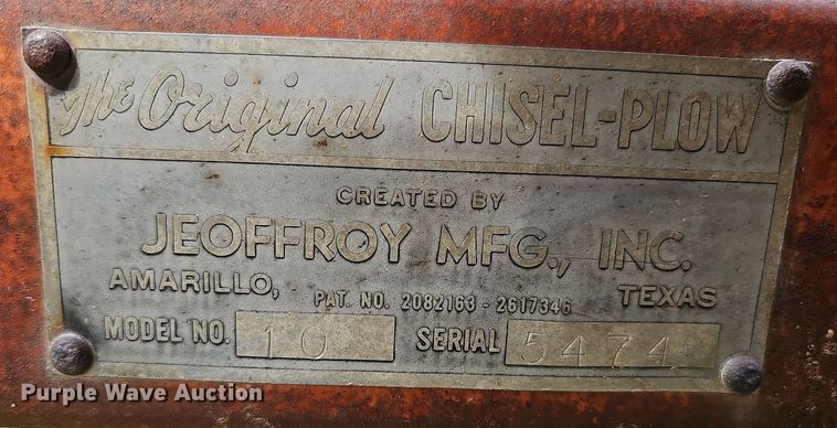 image for item DQ0284 Allis Chalmers 10  chisel