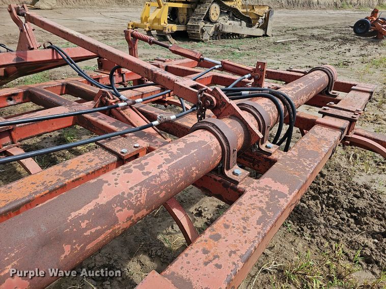 image for item DQ0287 Case IH 6615CC  chisel