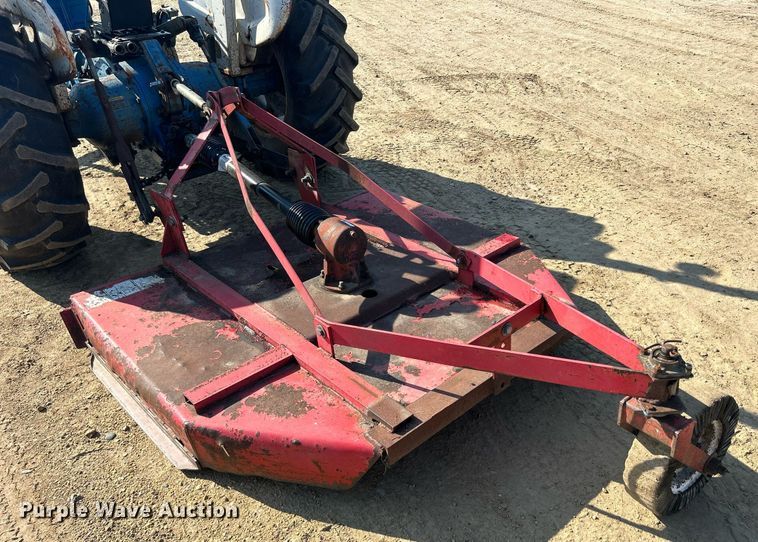 image for item DQ0913 1975 Ford 4100  tractor