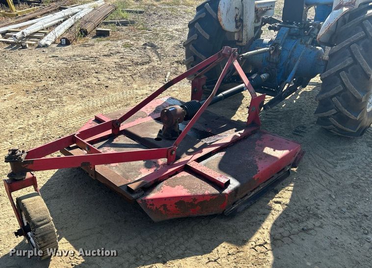 image for item DQ0913 1975 Ford 4100  tractor