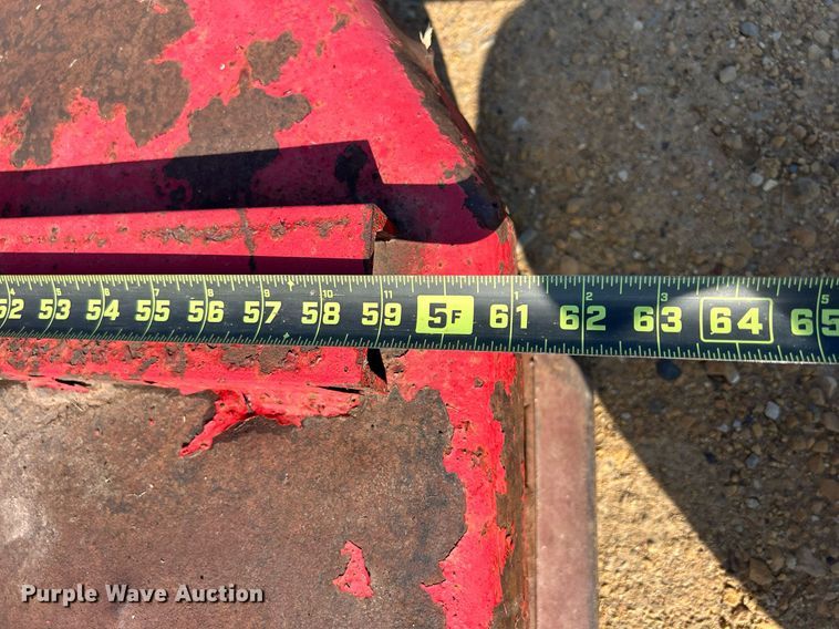 image for item DQ0913 1975 Ford 4100  tractor