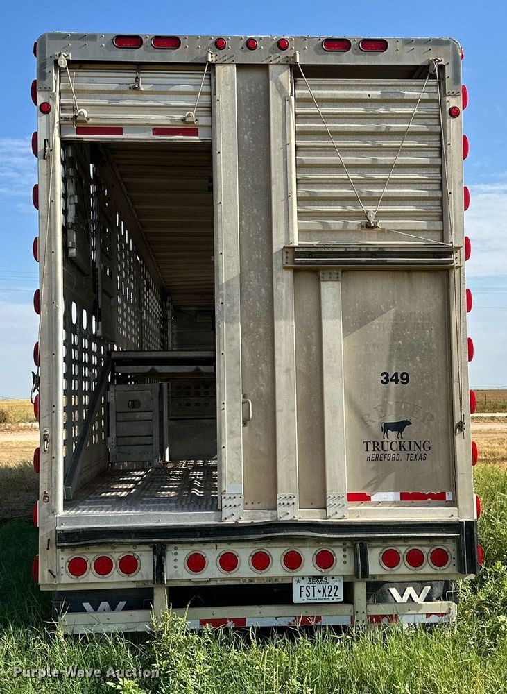 image for item DQ1394 2010 Wilson PSDCL-402  livestock trailer
