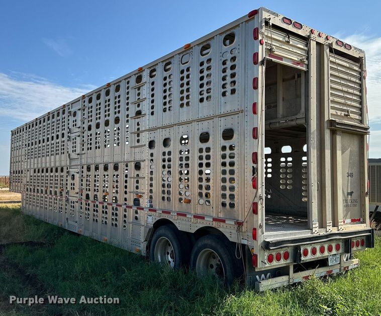 image for item DQ1394 2010 Wilson PSDCL-402  livestock trailer