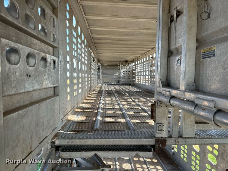 image for item DQ1394 2010 Wilson PSDCL-402  livestock trailer