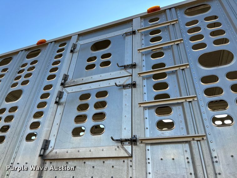 image for item DQ1394 2010 Wilson PSDCL-402  livestock trailer