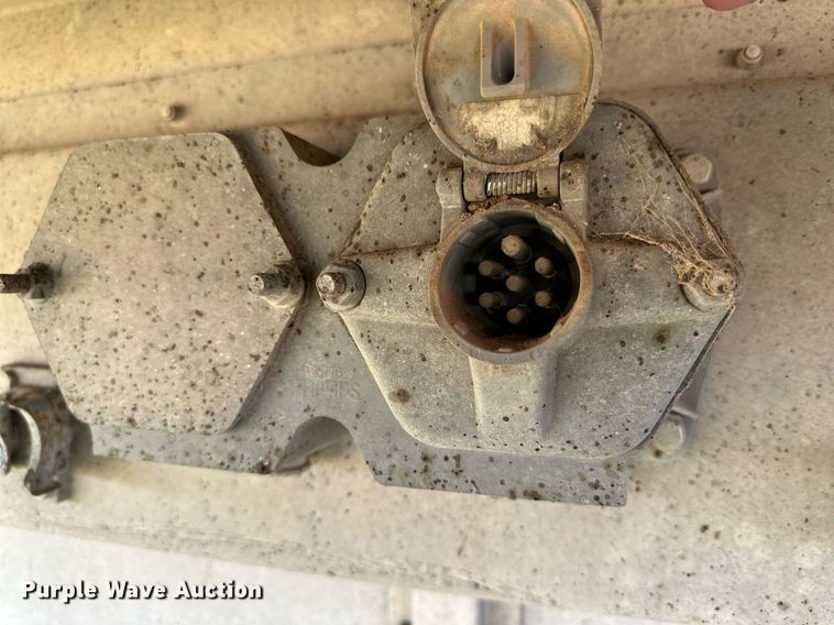 image for item DQ1394 2010 Wilson PSDCL-402  livestock trailer