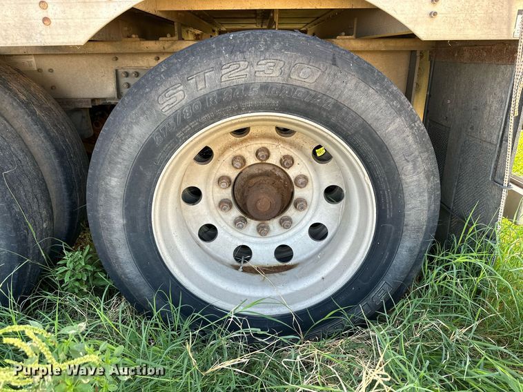 image for item DQ1394 2010 Wilson PSDCL-402  livestock trailer