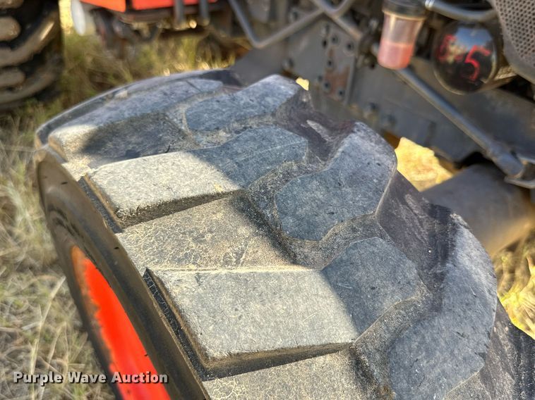 image for item DQ1397 Kubota  MFWD tractor