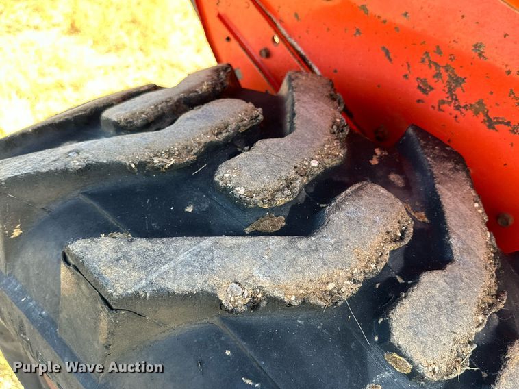 image for item DQ1397 Kubota  MFWD tractor