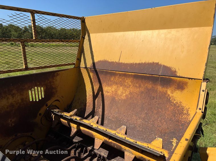 image for item DQ2151 2010 Vermeer BP7000  bale processor