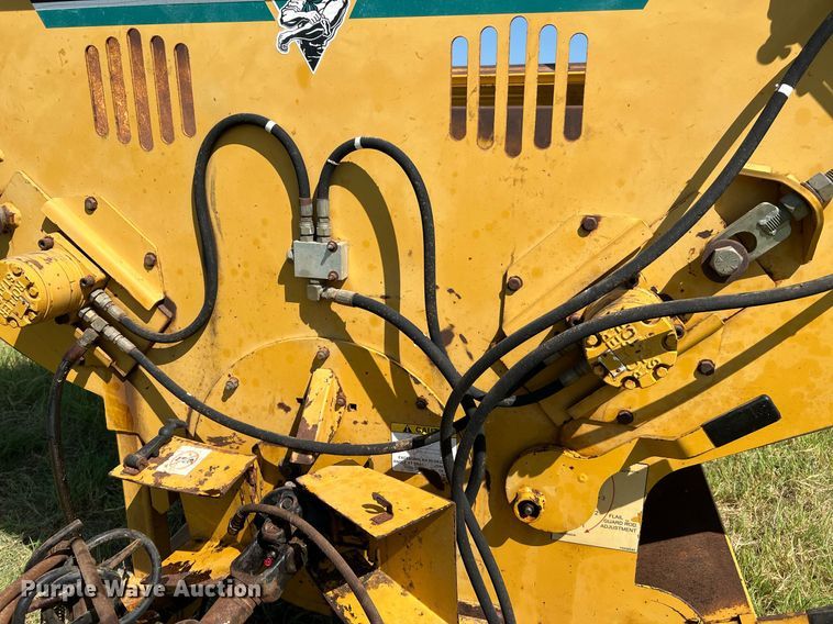 image for item DQ2151 2010 Vermeer BP7000  bale processor