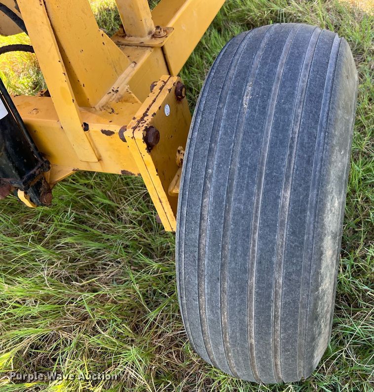 image for item DQ2151 2010 Vermeer BP7000  bale processor