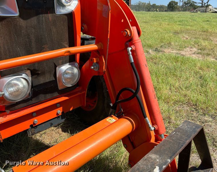 image for item DQ2152 2017 Kubota M6-111  MFWD tractor