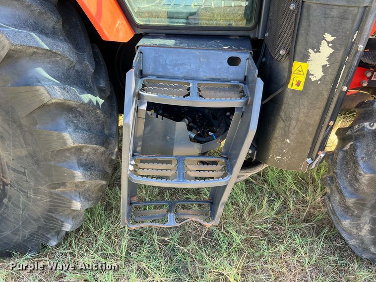 image for item DQ2152 2017 Kubota M6-111  MFWD tractor