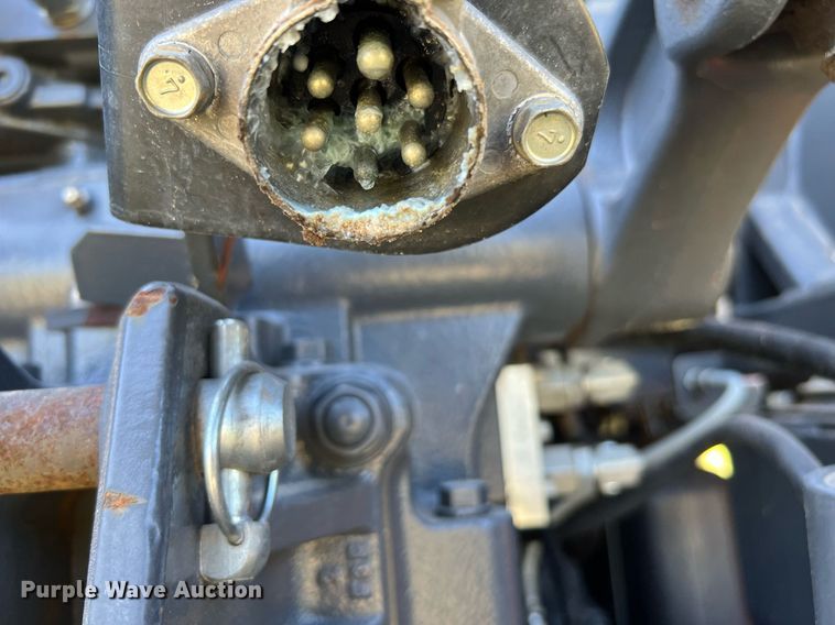 image for item DQ2152 2017 Kubota M6-111  MFWD tractor