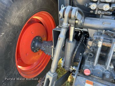 image for item DQ2152 2017 Kubota M6-111  MFWD tractor