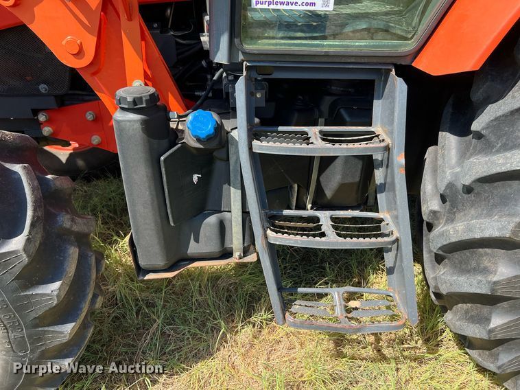 image for item DQ2152 2017 Kubota M6-111  MFWD tractor