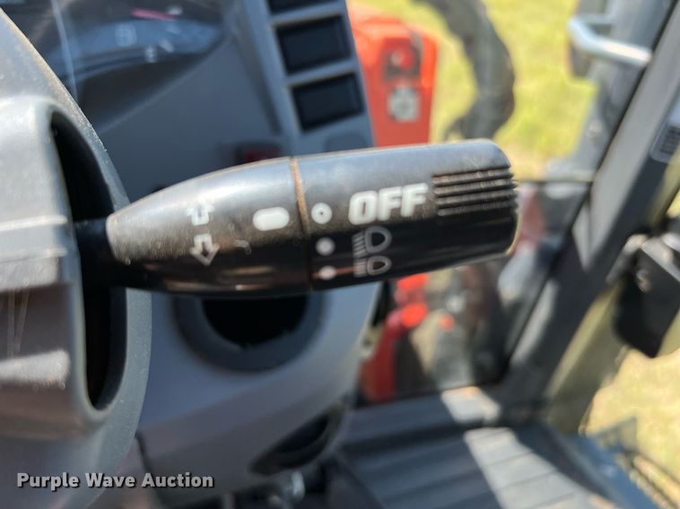 image for item DQ2152 2017 Kubota M6-111  MFWD tractor