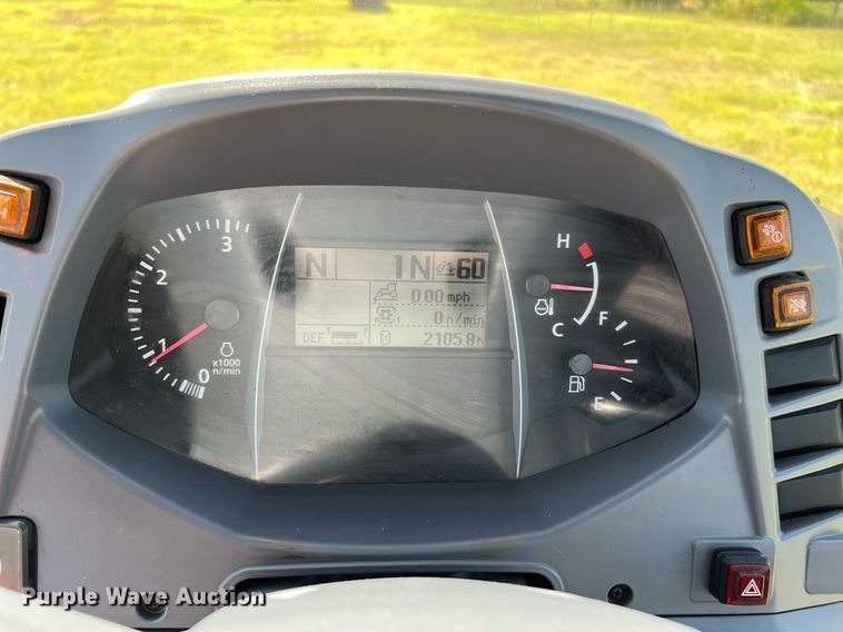 image for item DQ2152 2017 Kubota M6-111  MFWD tractor