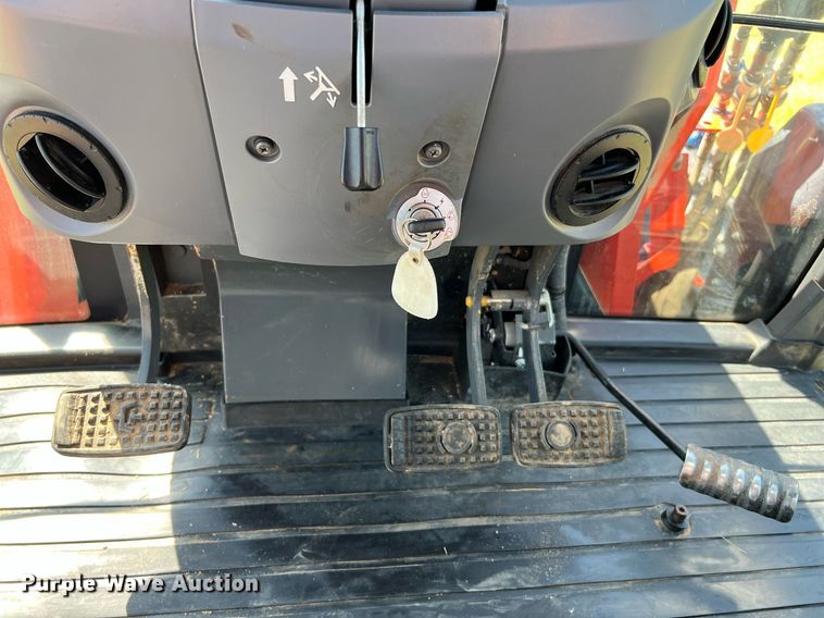 image for item DQ2152 2017 Kubota M6-111  MFWD tractor