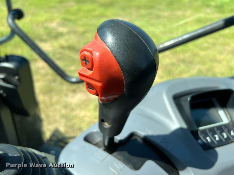 image for item DQ2152 2017 Kubota M6-111  MFWD tractor