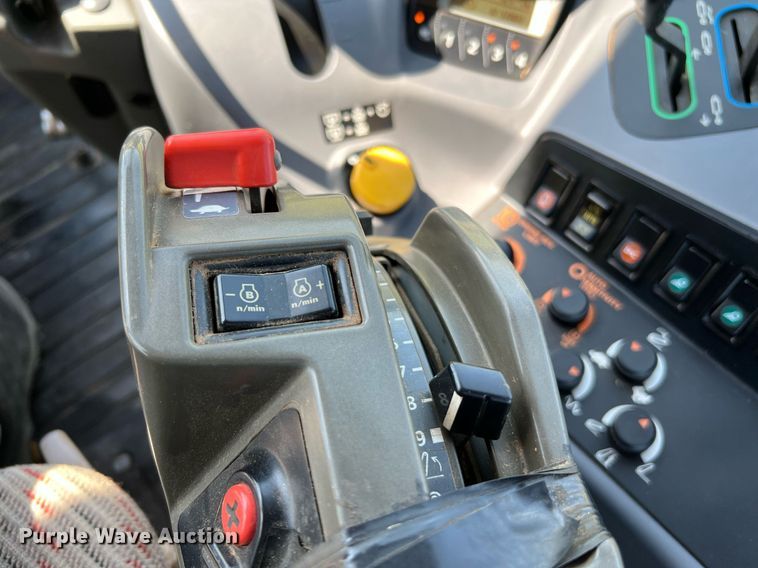 image for item DQ2152 2017 Kubota M6-111  MFWD tractor