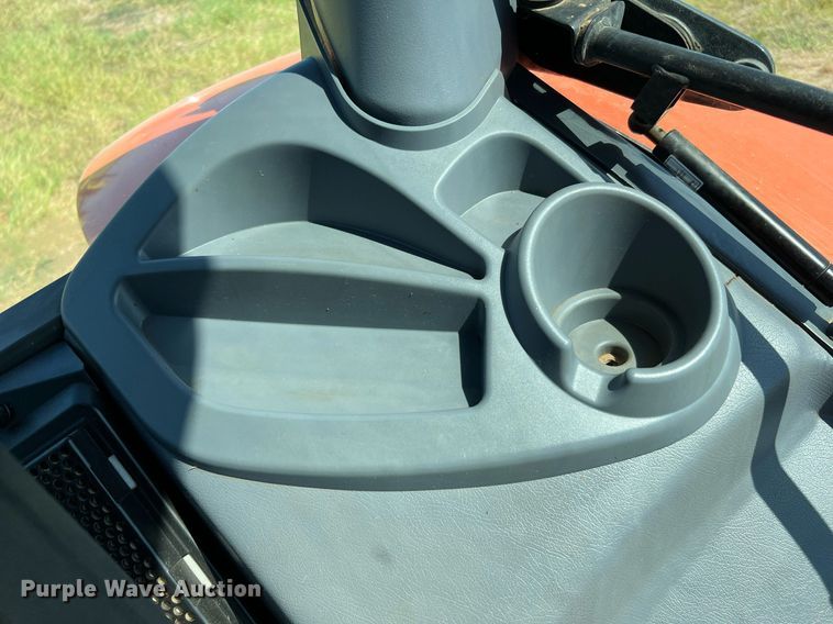 image for item DQ2152 2017 Kubota M6-111  MFWD tractor