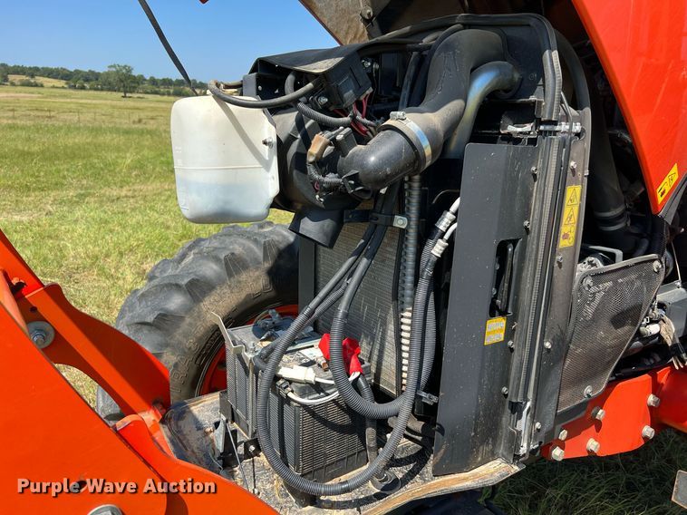 image for item DQ2152 2017 Kubota M6-111  MFWD tractor