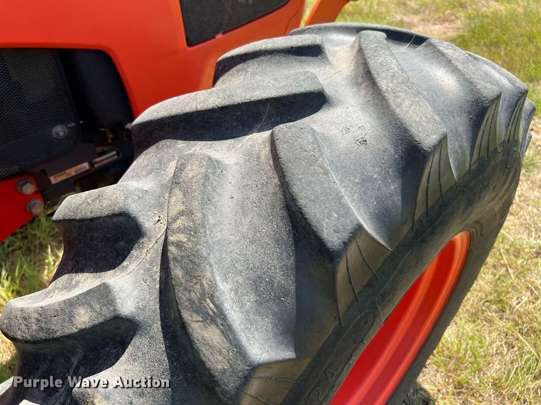 image for item DQ2152 2017 Kubota M6-111  MFWD tractor