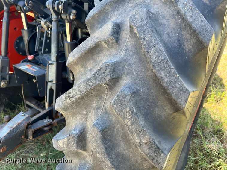 image for item DQ2152 2017 Kubota M6-111  MFWD tractor