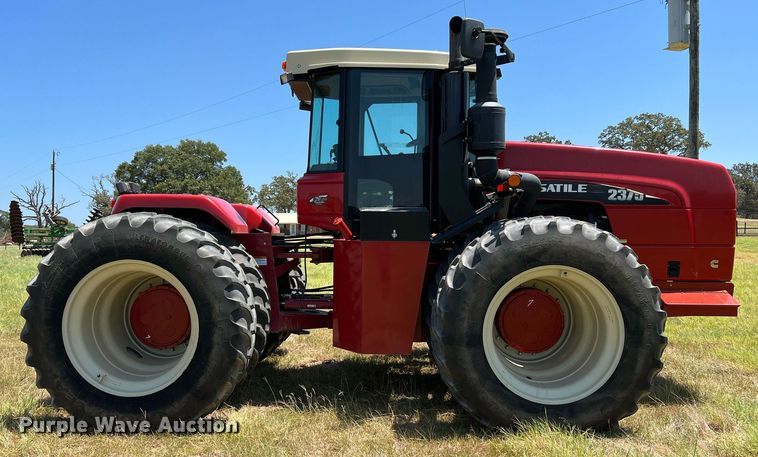 image for item DQ2153 2013 Versatile 2375  4WD tractor