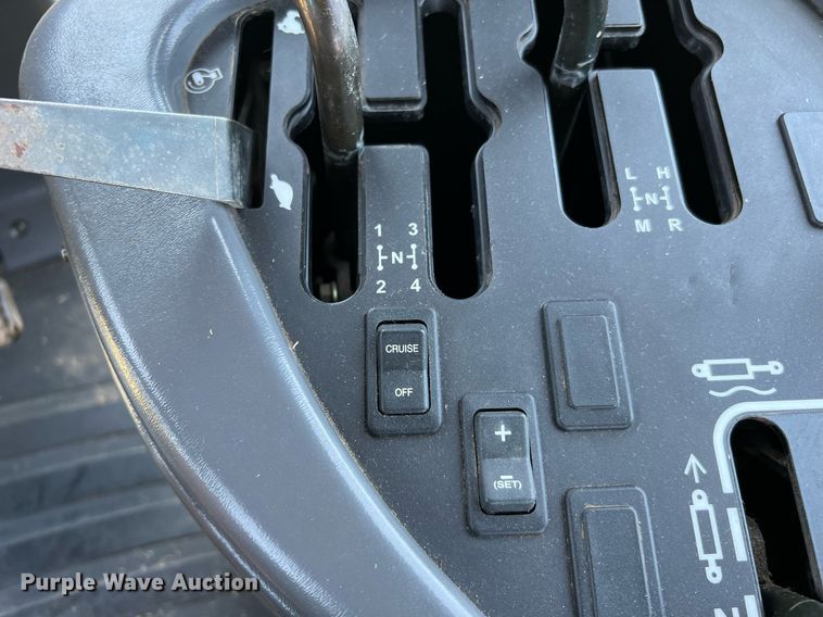 image for item DQ2153 2013 Versatile 2375  4WD tractor