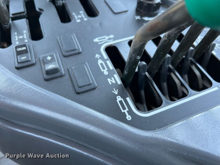 image for item DQ2153 2013 Versatile 2375  4WD tractor