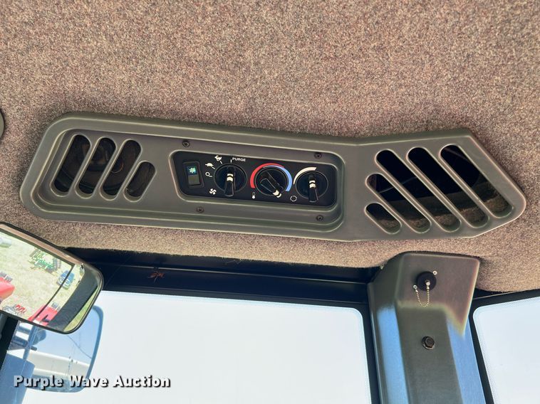 image for item DQ2153 2013 Versatile 2375  4WD tractor