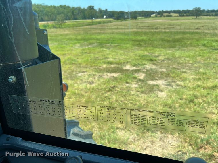 image for item DQ2153 2013 Versatile 2375  4WD tractor